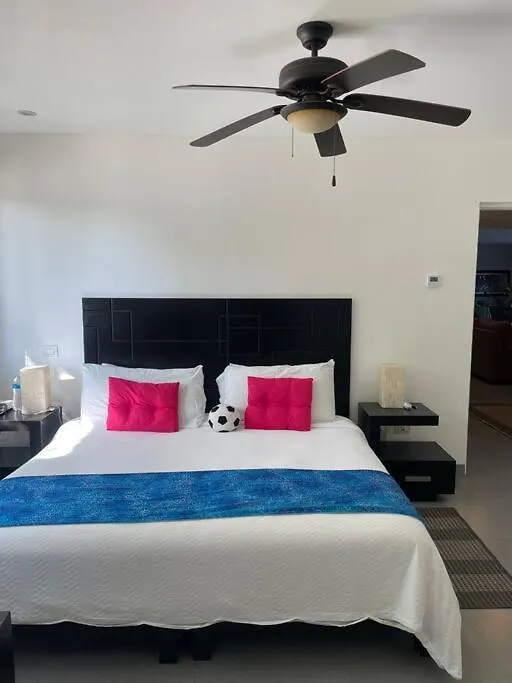 Apartamento De Lujo En Playa Playa del Carmen Apartment